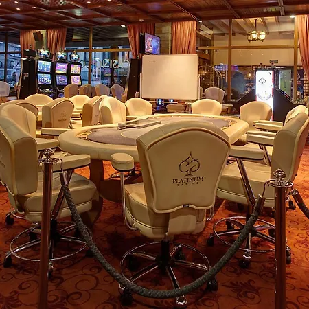 Ξενοδοχείο Platinum And Casino 4*