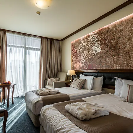 Hotel Platinum And Casino