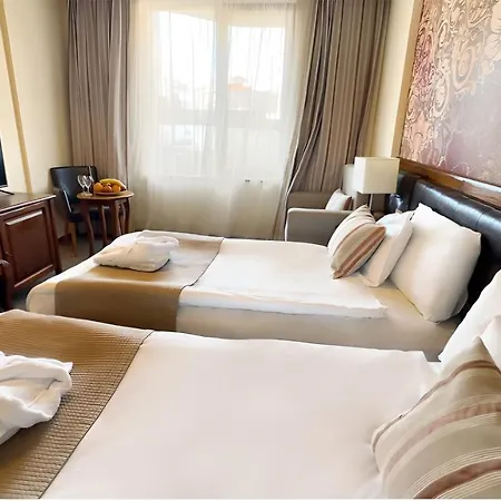 Platinum And Casino Otel