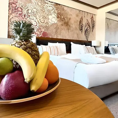 Hotel Platinum And Casino